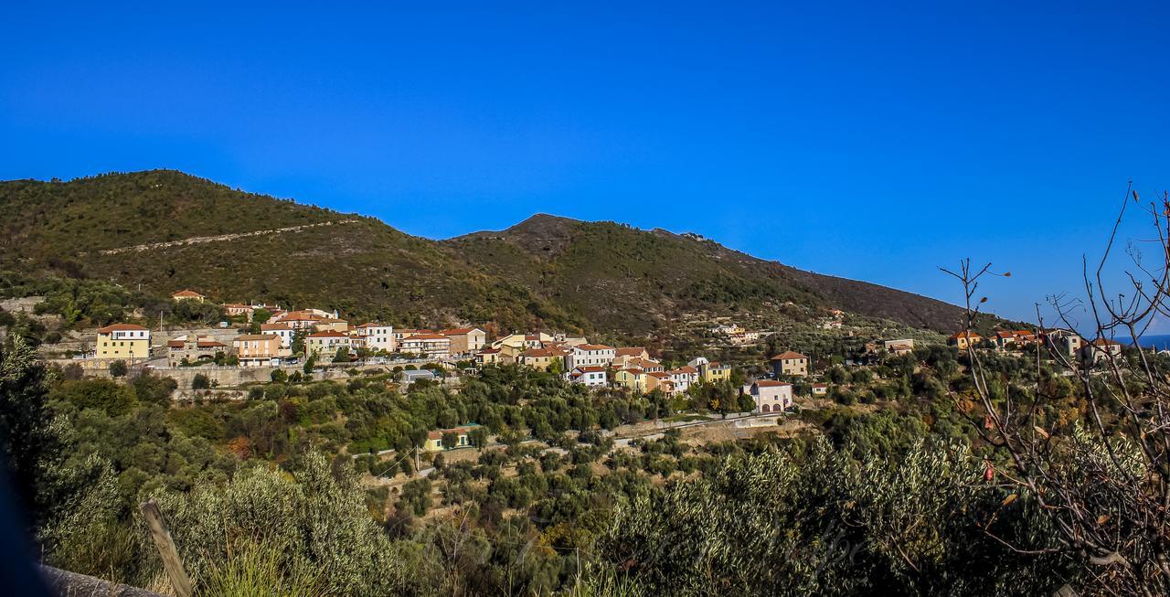 Bed & Breakfast Ca' Di Vissai Arnasco Exteriör bild